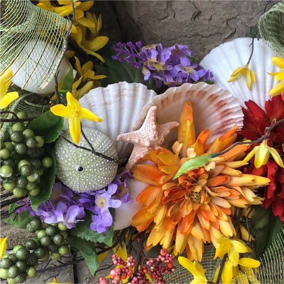 NWT! Beach Seashells Forsythia & Willow Wreath Fall Summer Flowers - Picture 3 of 10